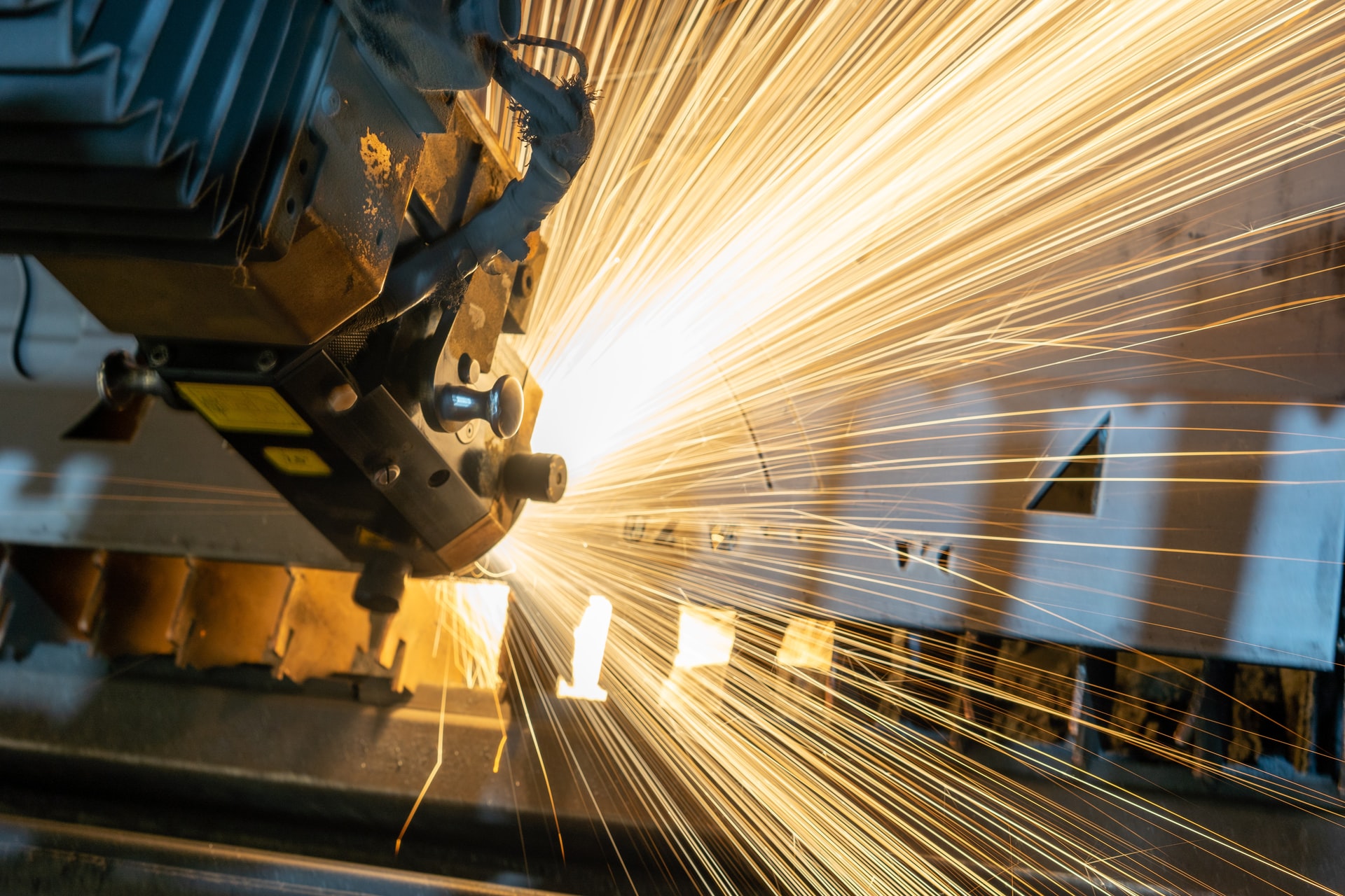 Fujitsu develops AI to detect product abnormalities during manufacturing