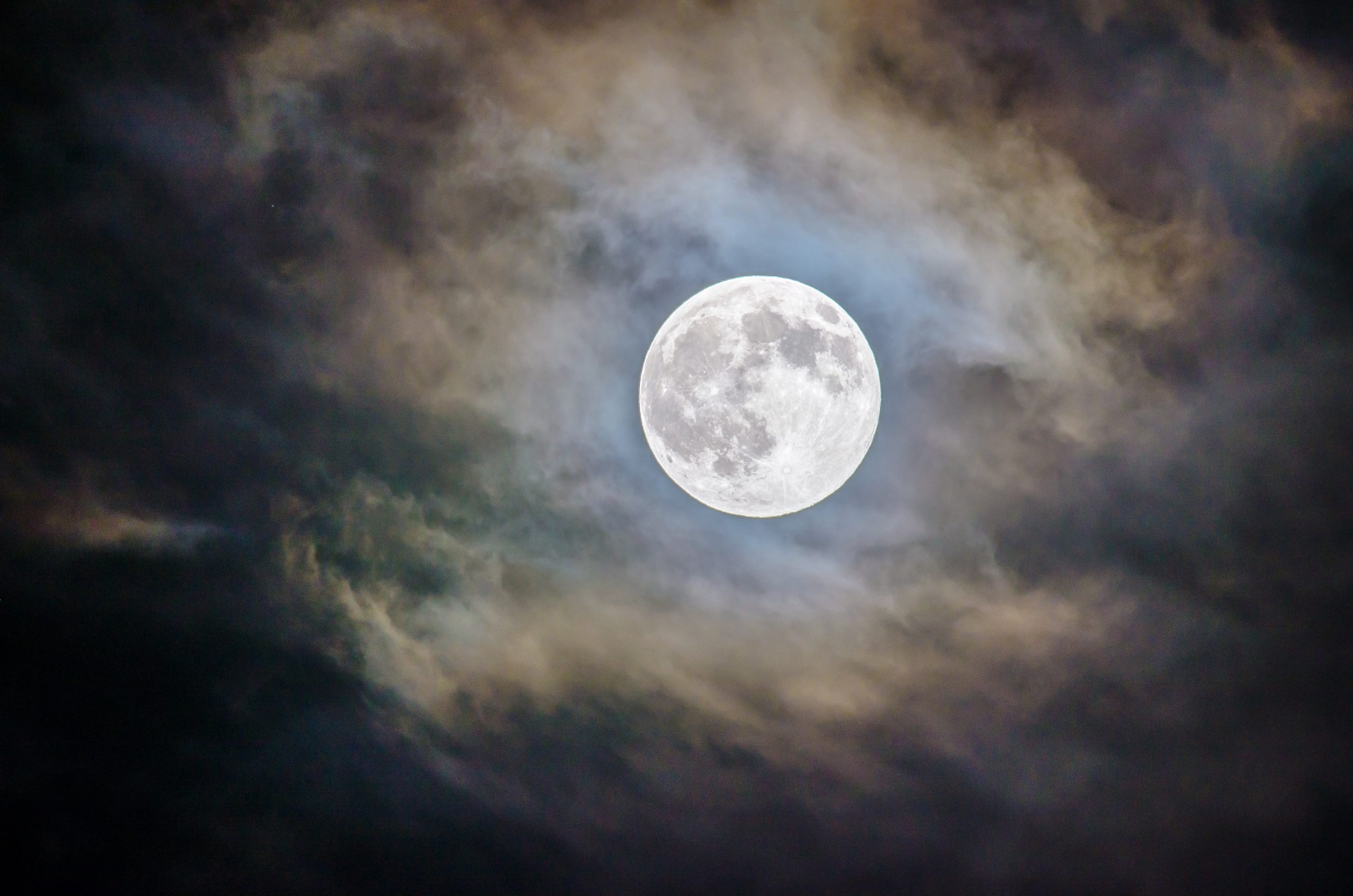 AI provides imaging solution for the Moon’s shadowy craters